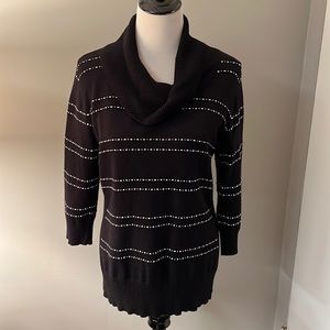 Apt 9 Black and white cowl neck sweater